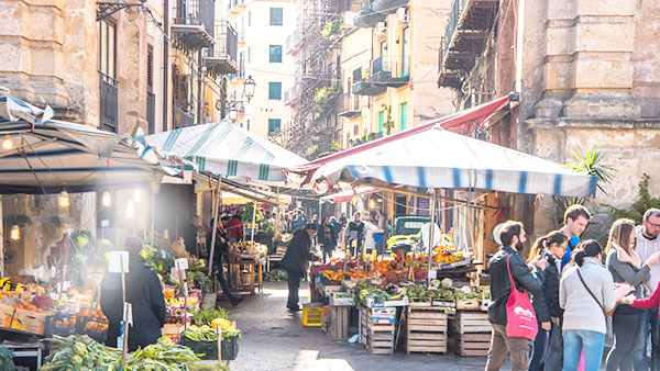 Entrance of the traditional market 'Il Capo'